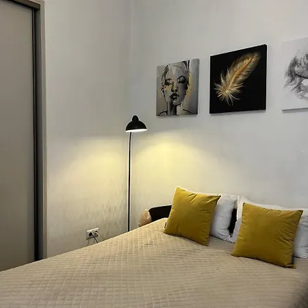 Cozy Near The National Opera *