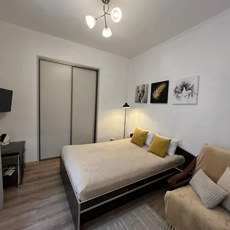 Cozy Near The National Opera *