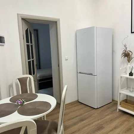 Cozy Near The National Opera Апартаменти Львів