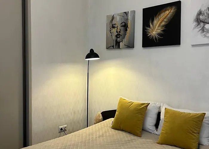 Cozy Near The National Opera *