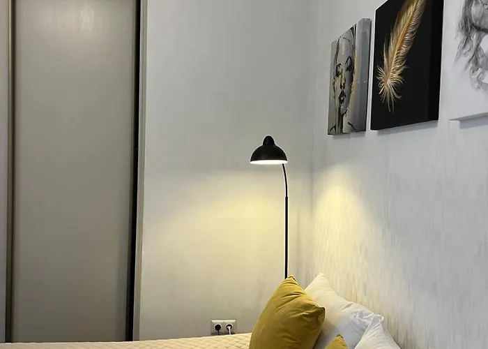 Cozy Near The National Opera