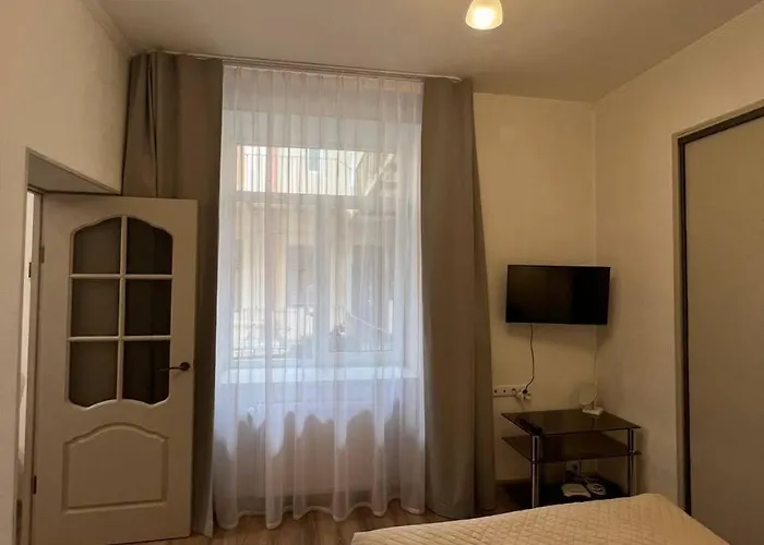 Cozy Near The National Opera Apartment